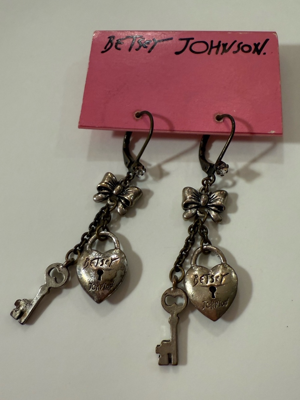 Rare Y2K Betsey Johnson Lock and Key Dangle Earrings